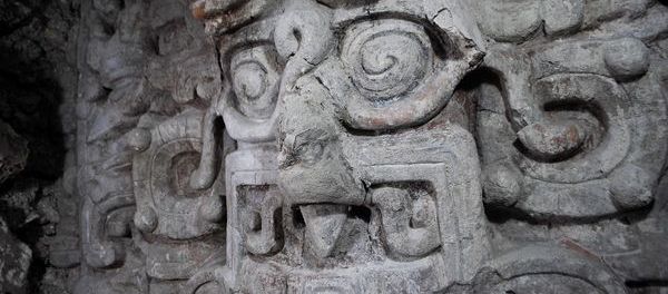 new-mayan-temple-shows-sun-god-shark_56986_600x450